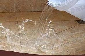 三河漏水维修 免砸砖防水材料该如何施工